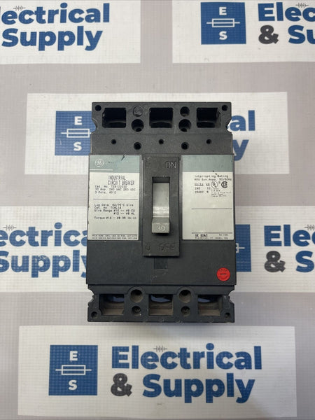 Interruttore A Bullone GE TEB122030 – 30A 240V 2 Poli, Usato Funzionante, Venduto Singolo