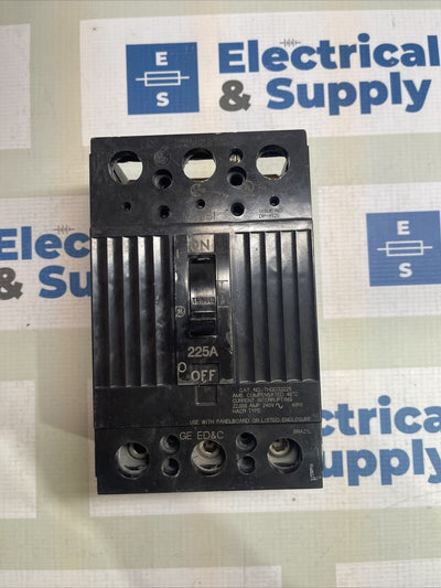 THQD32225 GENERAL ELECTRIC 2 Pole 225 A  240V Circuit Breaker.
