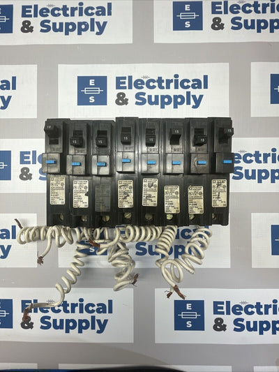 Square D HOM115AFI 15AMP 1 Pole120V ARC Fault Blue Plug In Lot Of 8