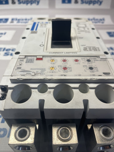 PDG33M0400E3RN EATON PDG3 400 amp 3 pole NEW SURPLUS w FLAW