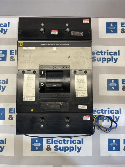 SQUARE D MAL367001386 U 700A 480V 3P 14K USED 24VDC SHUNT & AUX